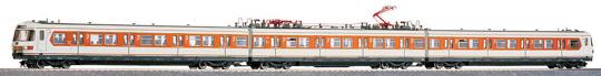 Multiple unit Electric railcar class ET 420<br /><a href='images/pictures/Roco/63047.jpg' target='_blank'>Full size image</a>